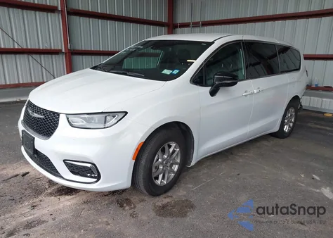 2025 Chrysler Pacifica Select from USA, damaged, VIN 2C4RC1BG3SR513685